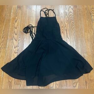 Lulu's Classic Black Dress